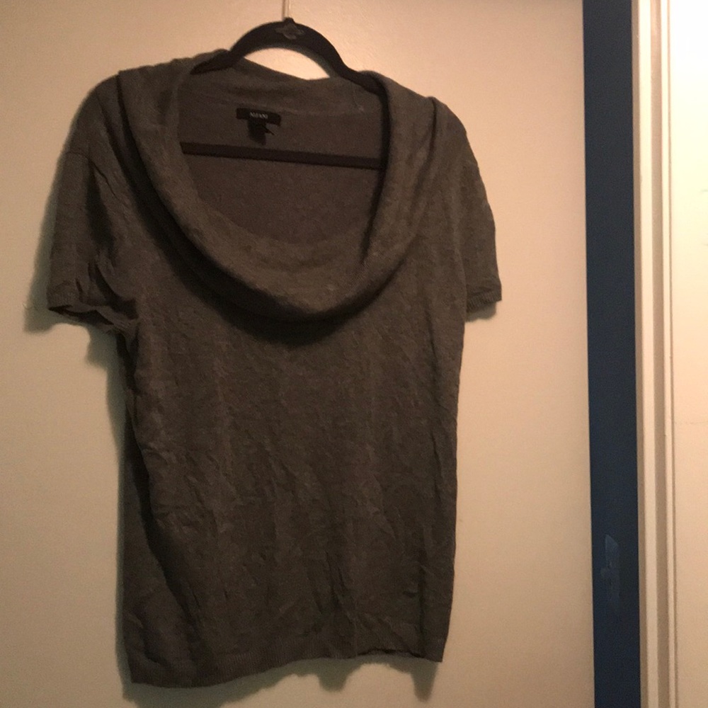 gray top